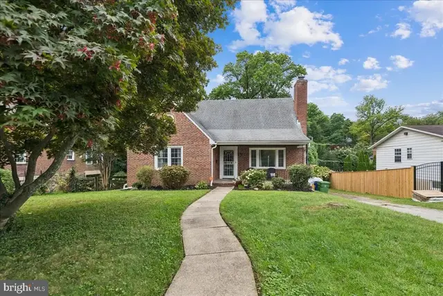 418 N Chapel Gate Ln, Baltimore