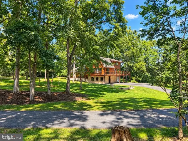934 Fish And Game Rd, Littlestown