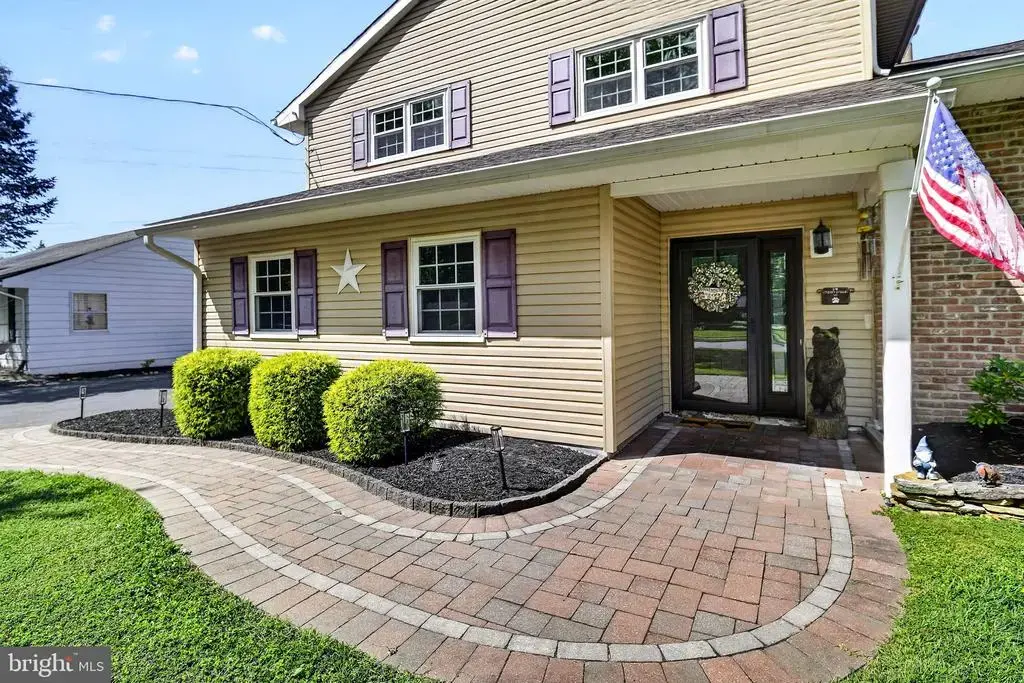 14 Cherrybook Ln, EAST WINDSOR TWP