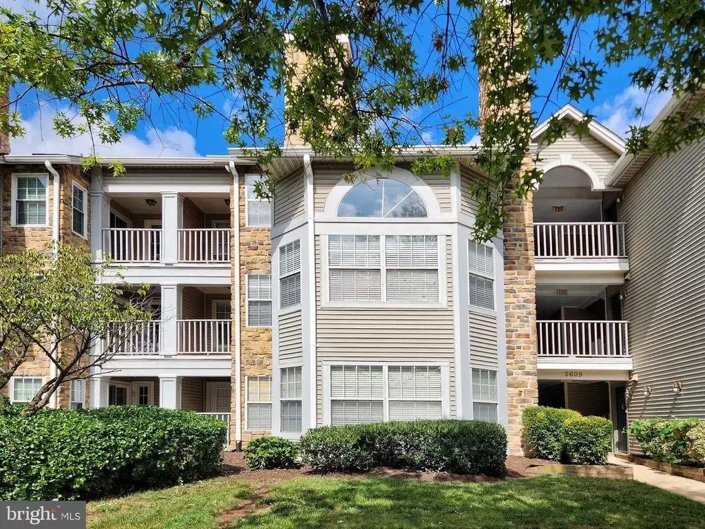 5605 Willoughby Newton Dr #22, CENTREVILLE