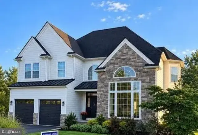 532 Mystic Ln, West Grove