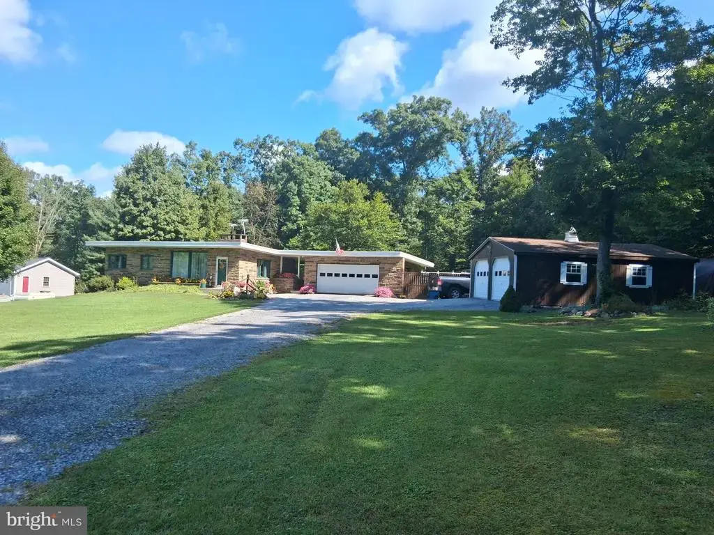 195 Sarah Furnace Rd, IMLER