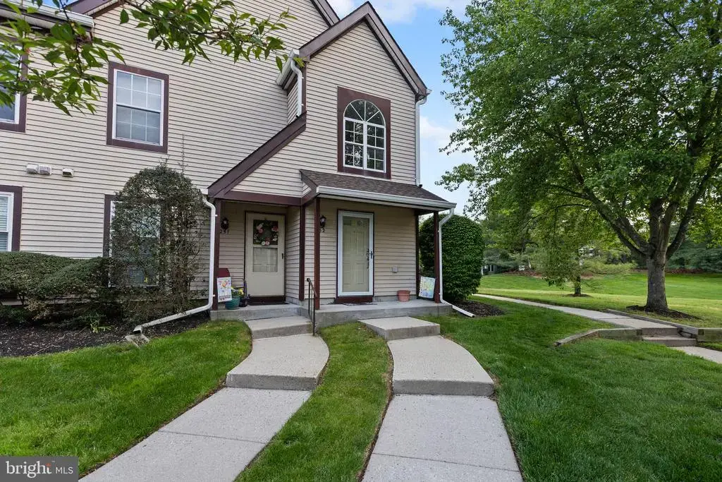252 Andover Pl, ROBBINSVILLE