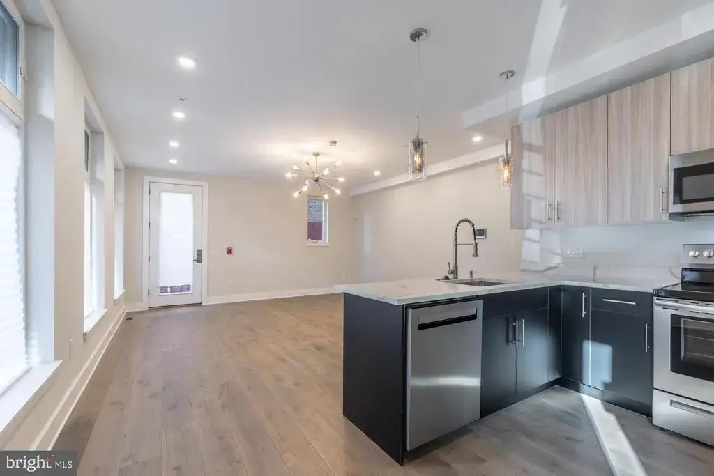 920 N 15th St #1, PHILADELPHIA