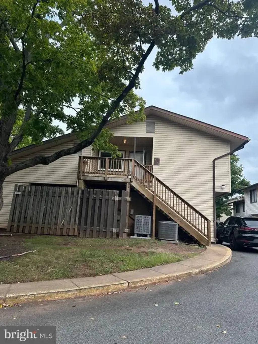 4181 Meadowland Ct, CHANTILLY