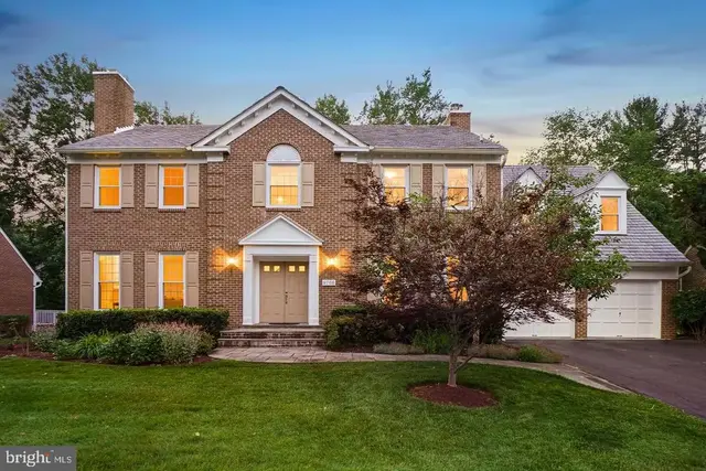 9705 Holloway Hill, Potomac