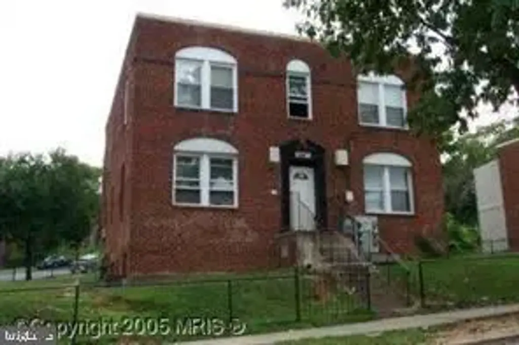 2817 Buena Vista Ter Se, WASHINGTON