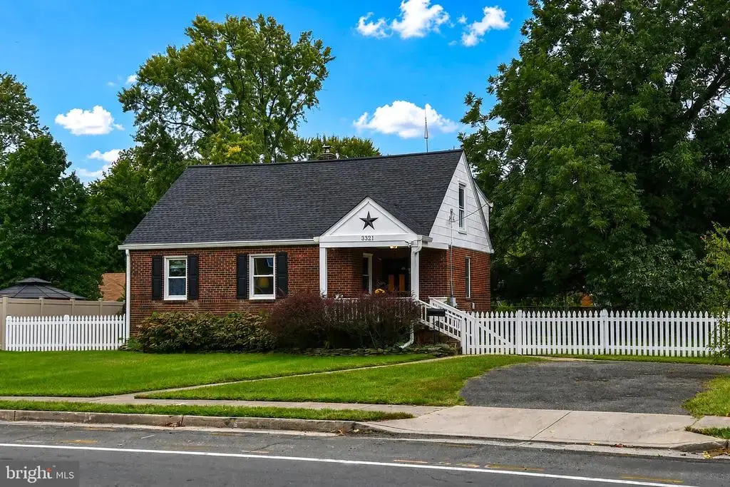 3321 Memorial St, ALEXANDRIA