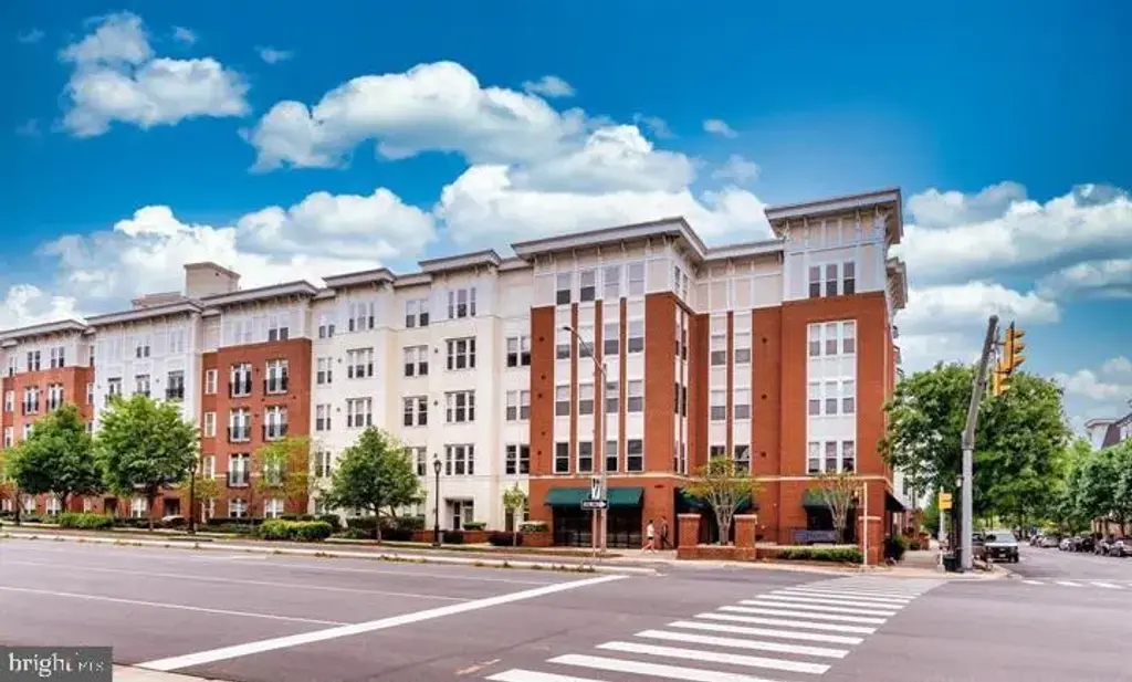2665 Prosperity Ave #216, FAIRFAX