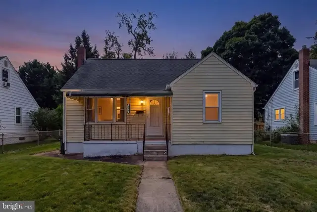 219 8th Ave, Brooklyn Park