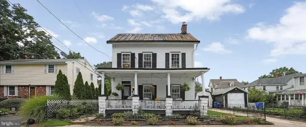 303 Van Sciver St, BEVERLY