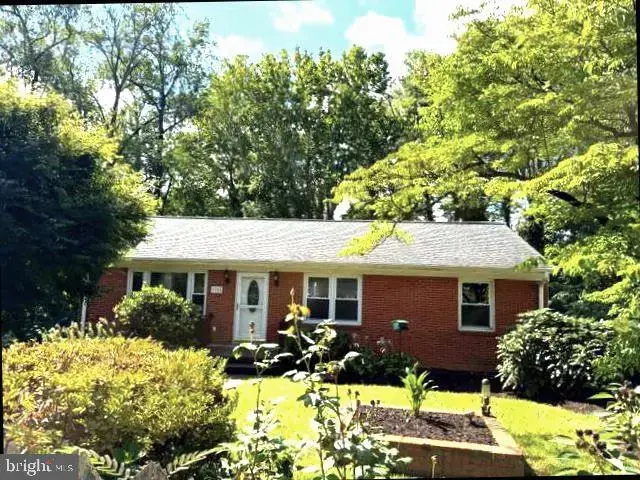 1905 Swanson Dr, Charlottesville