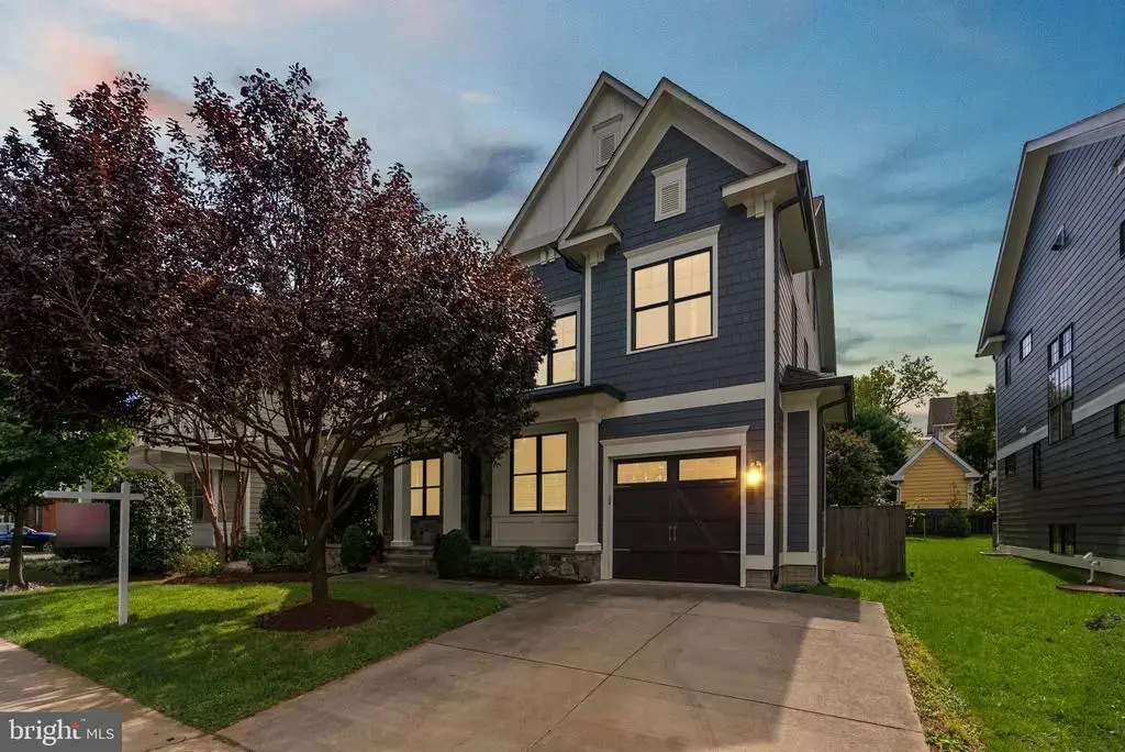 4510 Maple Ave, BETHESDA