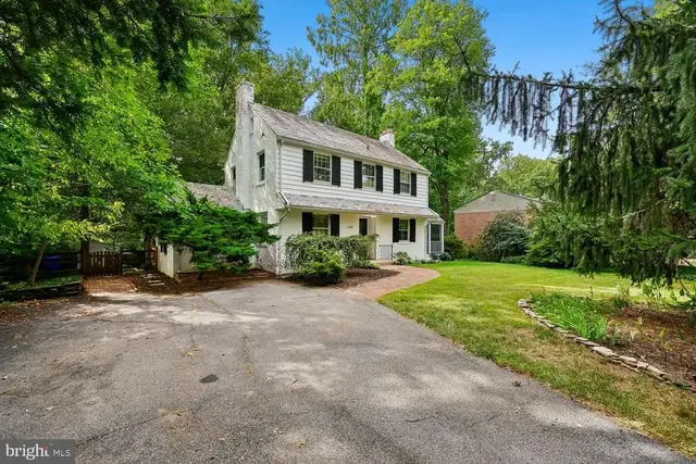 4616 Norbeck Rd, Rockville