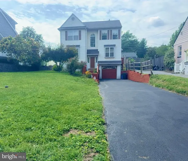508 Marshall Dr, West Chester