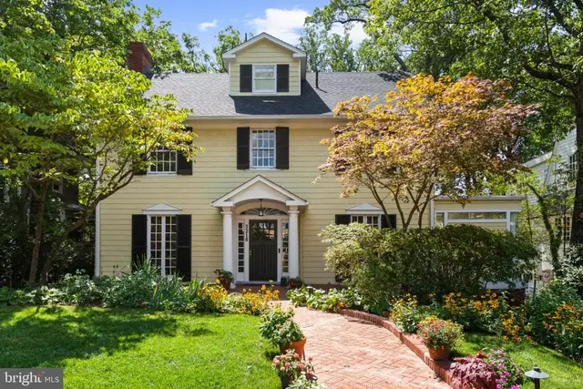 3218 Newark St Nw, Washington