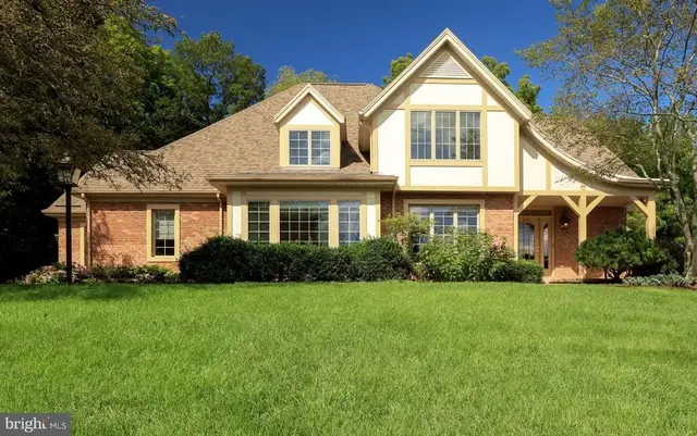 110 Aspen Dr, Boalsburg