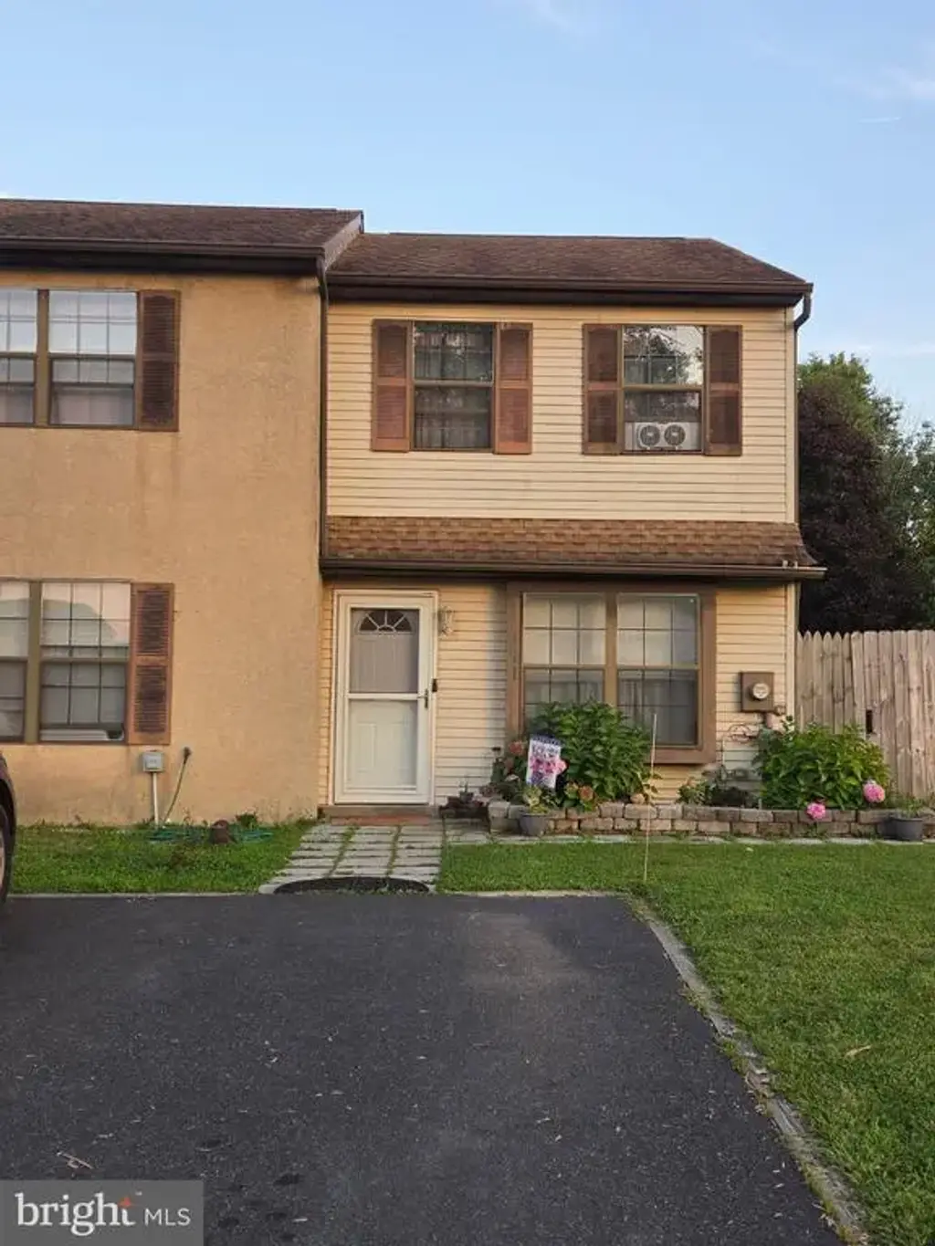111 Cypress Dr, QUAKERTOWN