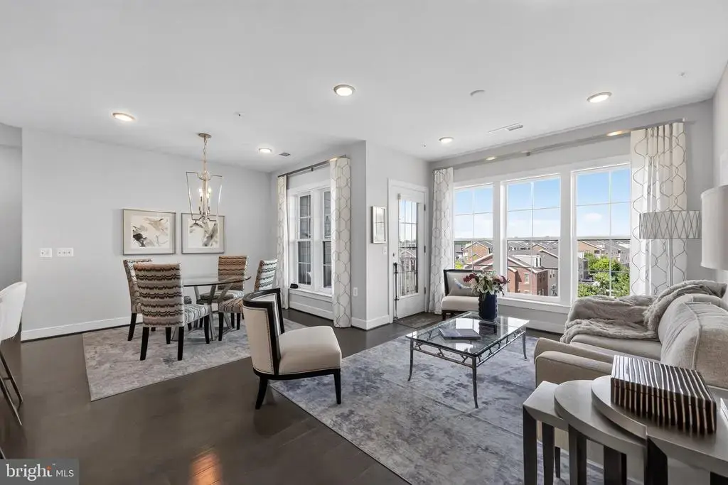 250 Decoverly Dr #427, GAITHERSBURG
