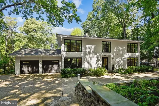 322 Eagle Hill Rd, Pasadena