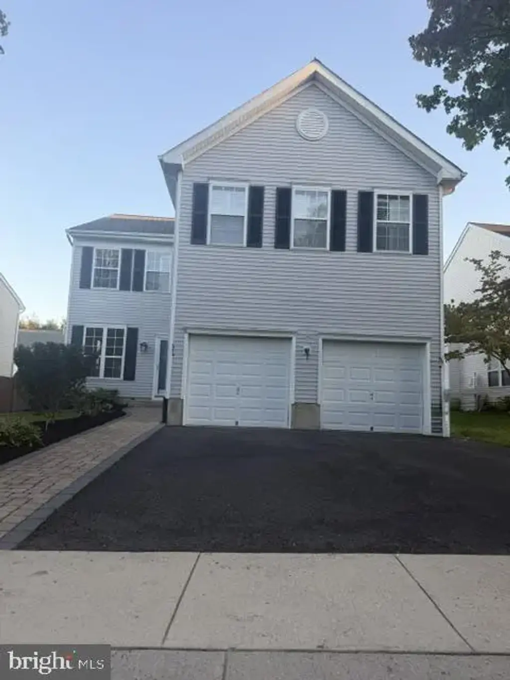6 Durham Dr, COLUMBUS