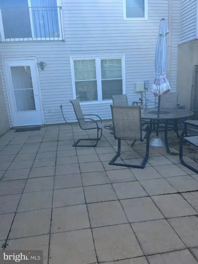 14684 Cloverdale Rd, Woodbridge
