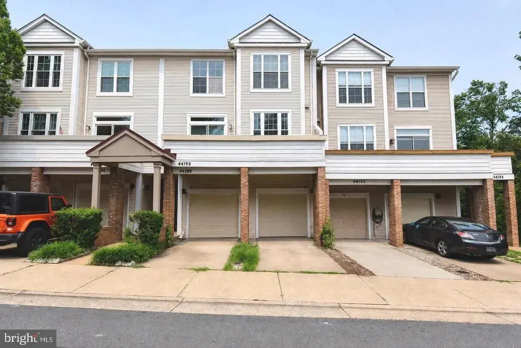 44190 Mossy Brook Sq, ASHBURN