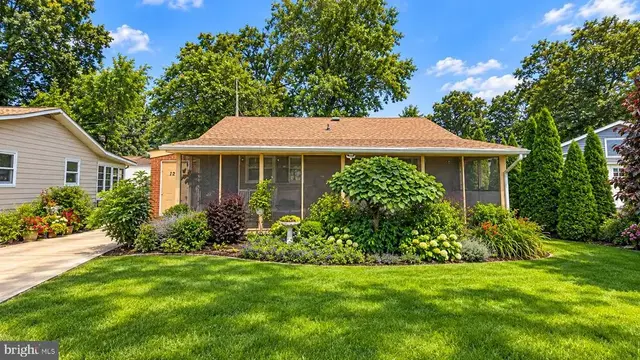 1217 Shore Rd, Middle River