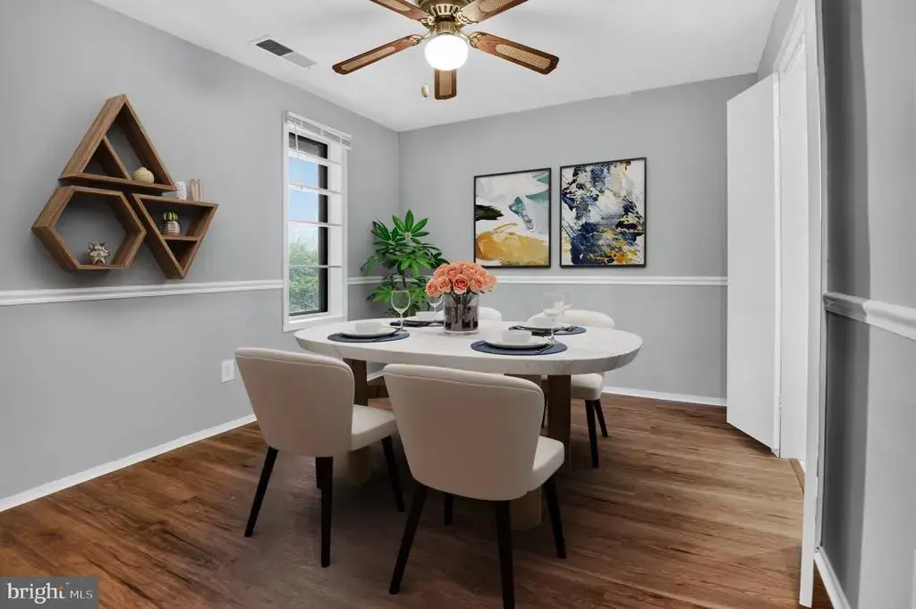 521 Florida Ave #204, HERNDON