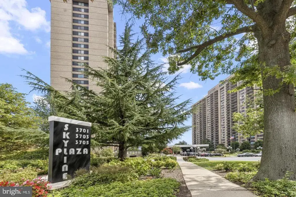 3705 S George Mason Dr #2002s, FALLS CHURCH