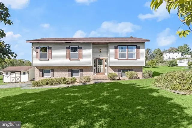 30 Sugarboot Ln, Hanover
