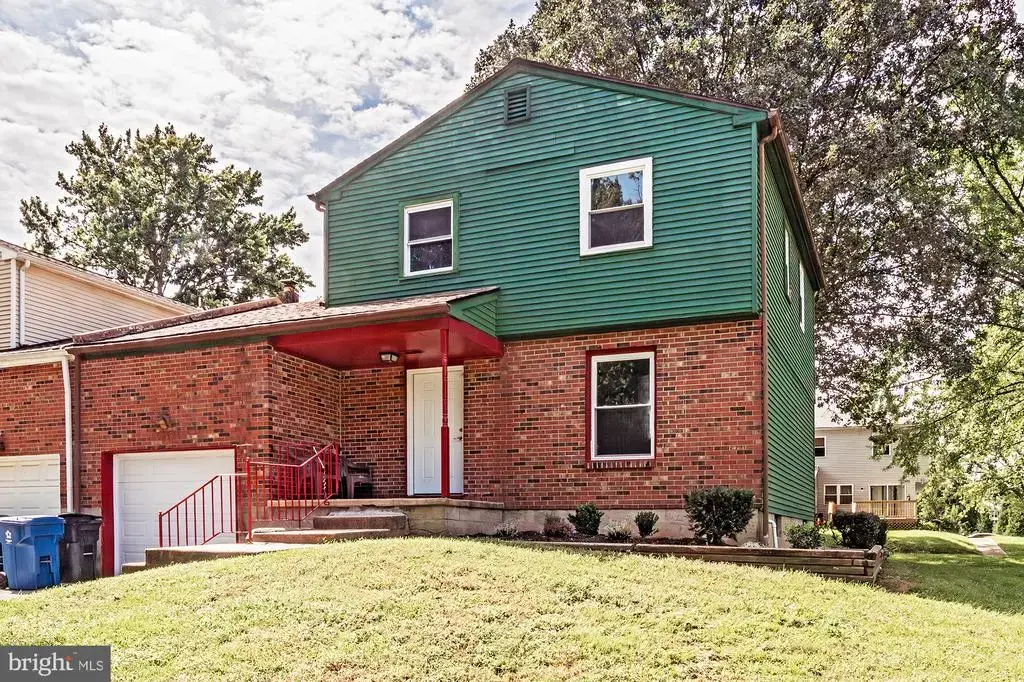 52 Greenbridge Dr, NEWARK