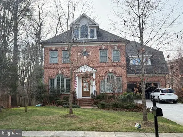 1604 Colonial Ln, Mclean