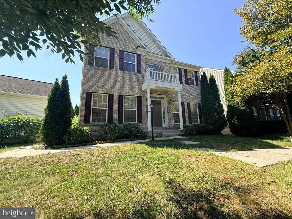 8140 Gilroy Dr, LORTON