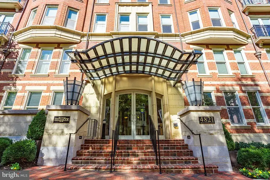 4821 Montgomery Ln #206, BETHESDA