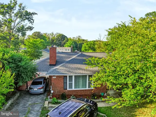 1906 Forest Dale Dr, Silver Spring