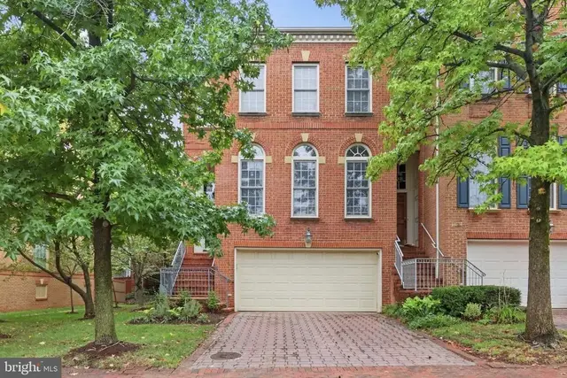 5160 California Ln, Alexandria