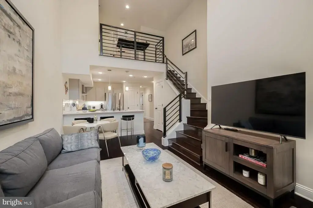 1433 K St Se #101, WASHINGTON