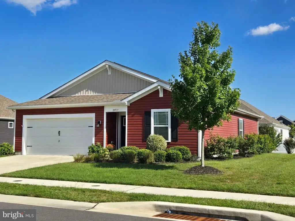 20577 Smithfield Cir, MILFORD