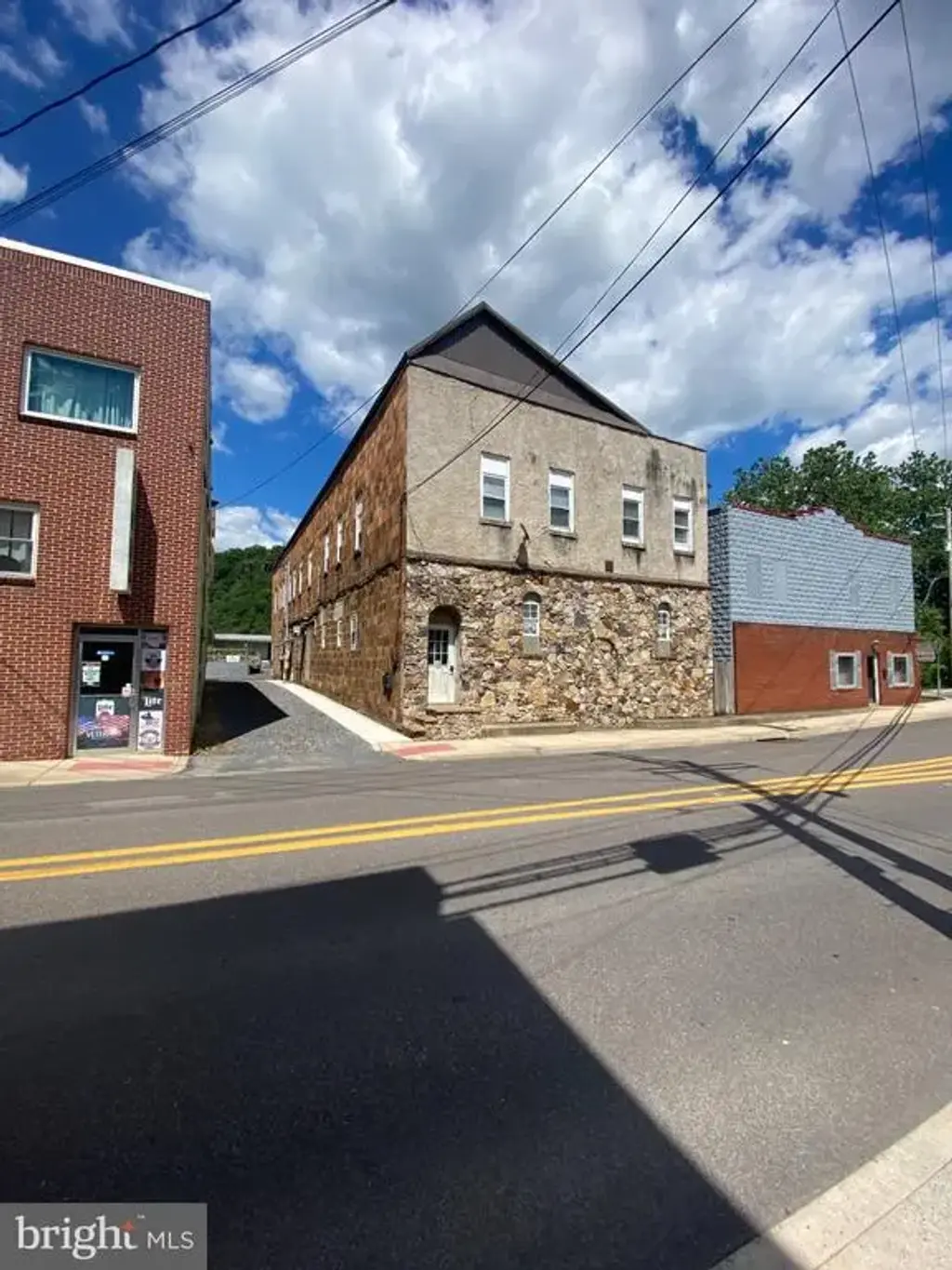 181 Armstrong St #apt D, KEYSER