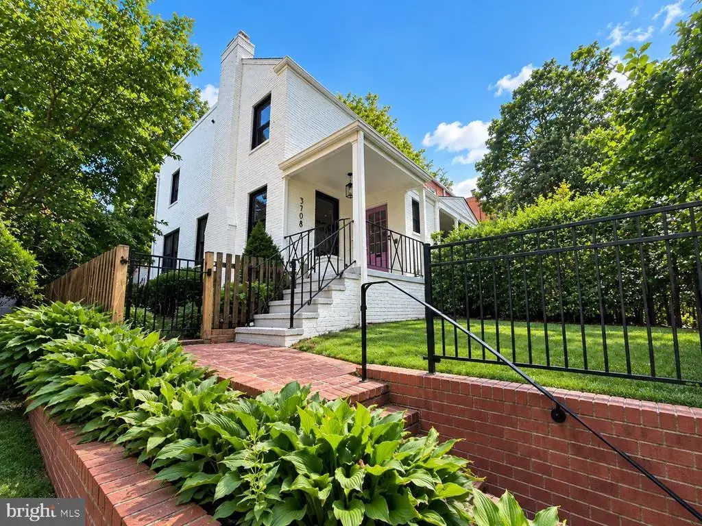 3708 Jocelyn St Nw, WASHINGTON