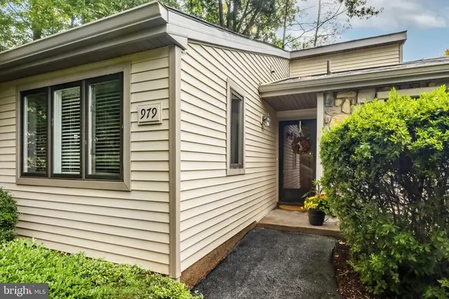 979 Kennett Way #979, West Chester