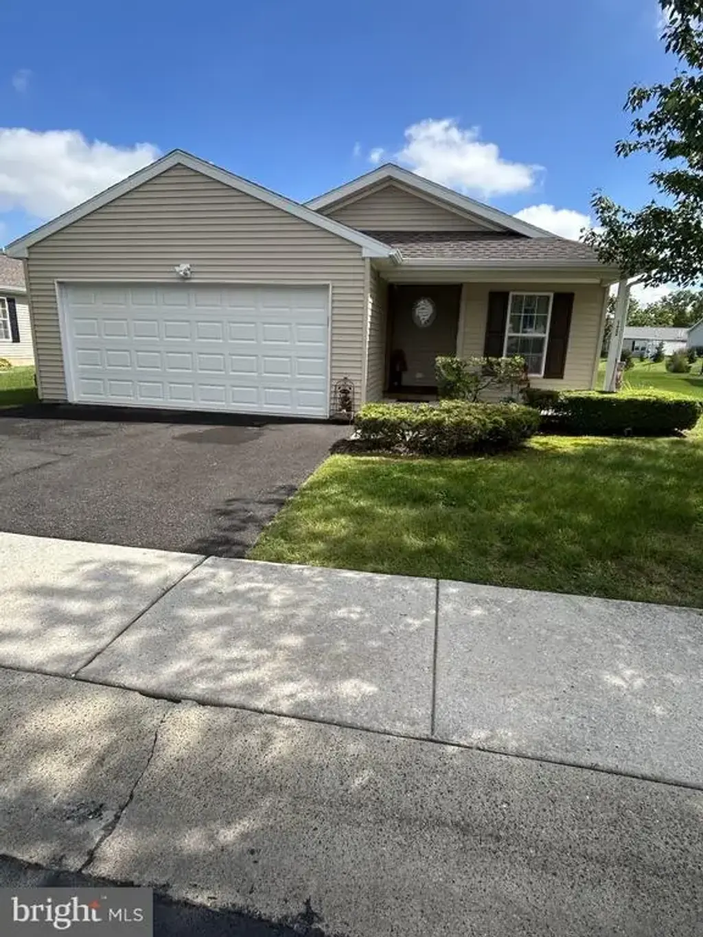 122 Random Rd, DOUGLASSVILLE