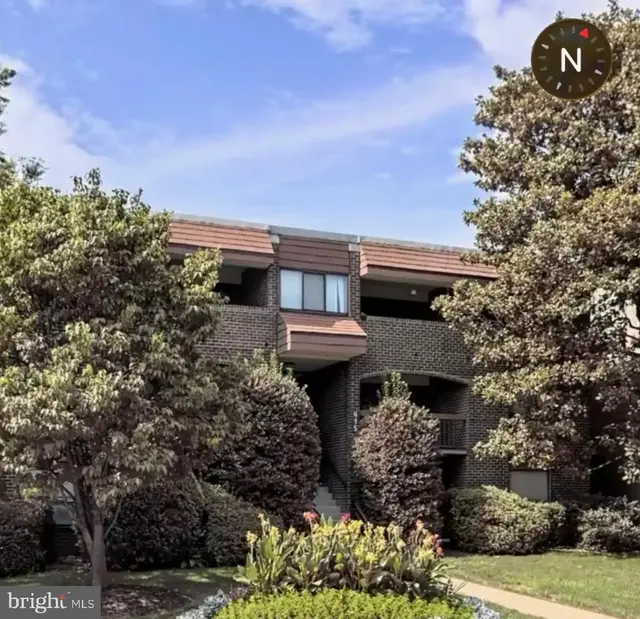 415 Christopher Ave #112, Gaithersburg