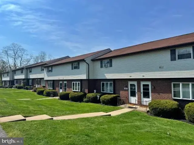 227 Catalpa Ln, Red Lion