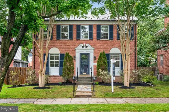 4521 Burlington Pl Nw, Washington