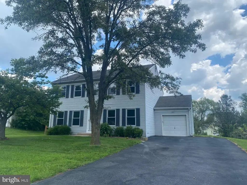3 Battle Dr, NEWARK