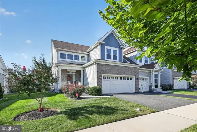 261 Stravinsky Ave, Middletown