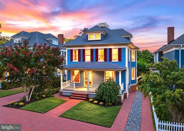 102 Duke Of Gloucester St, Annapolis