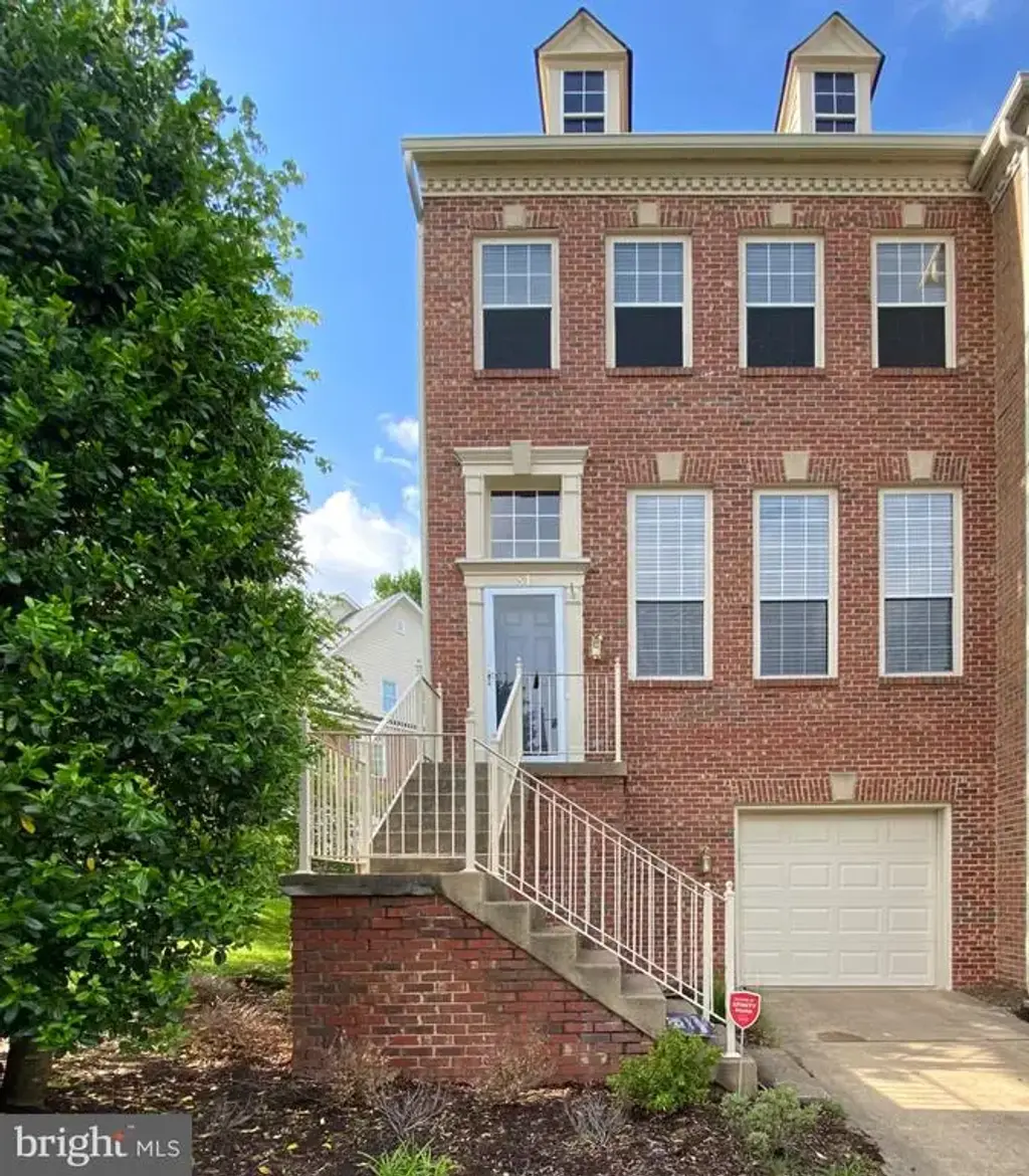 81 Arell Ct, ALEXANDRIA